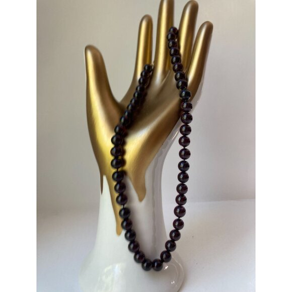 Vintage Purplish/Red Garnet/Amethyst? -  8mm 16" Choker Individually Knotted. - Picture 3 of 11